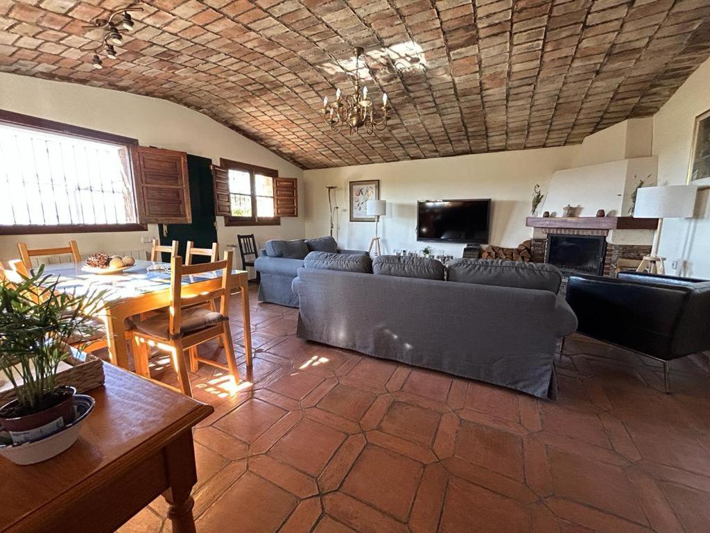 Casa Rural Cupiana Piscina Privada Малага Екстериор снимка